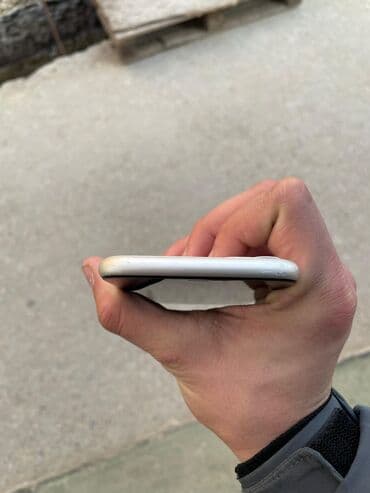 Xiaomi: IPhone 11, Ağ, Face ID — 5