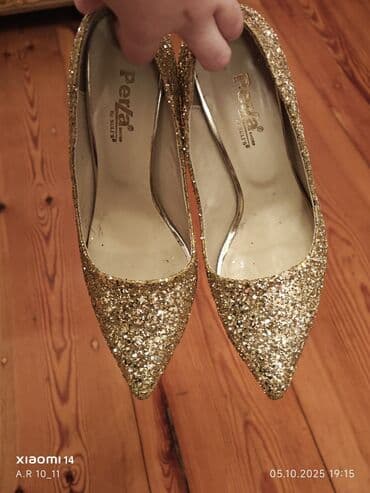 женские классические туфли на танкетке: Qadın ayaqqabıları – 2 cüt 1) Qırmızı klassik tufli - Material: zamşa — 17