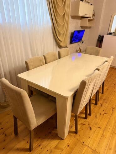 Bitkilər: Qonaq otağı üçün, Yeni, Açılan, Dördbucaq masa, 8 stul — 1