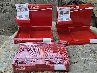 Оборудование для магазинов: Coca‑Cola masaüstü vakumlu stend - Quraşdırma: Hər stendin üzərində — 1