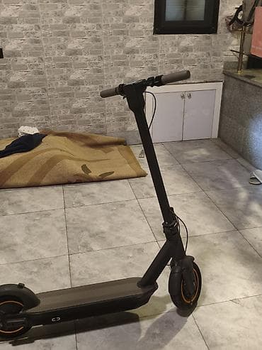 Elektrik nəqliyyatı: Yeni Elektrik samokat 10", 751 - 1000 Vt, 26 - 35 km/s, Ünvandan götürmə — 4