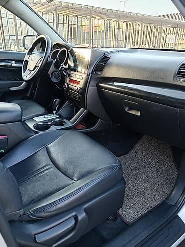 böyük güzgü: Kia – salon görüntüləri Model: Kia (sükan üzərində orijinal loqo və — 2