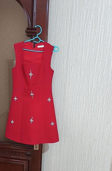 Личные вещи: Qırmızı mini don - Model: düz kəsim, mini uzunluq - Rəng: parlaq — 1