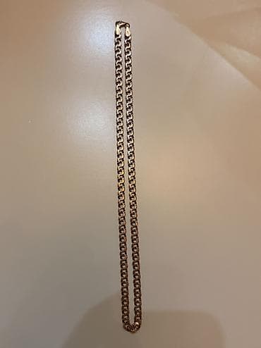 585 əyyar qızıl sep satılır
20 qram, sarı qızıl
Təmiz və problemsizdir