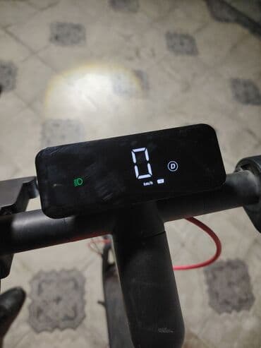 Velosiped aksesuarları: Elektrik skuter dəsti - 2 ədəd elektrik skuter birlikdə. - Birincisi — 9