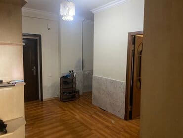 7 mikrorayon: Salam Oglan otaq yoldasi axtarilir ev mermar ecemide yerlesir evin her — 19