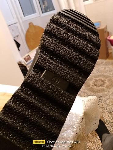 çəkməcə: Qışlıq isti bot – 41 ölçü - Rəng: qara - Model: qısa boğazlı, tikişli — 3