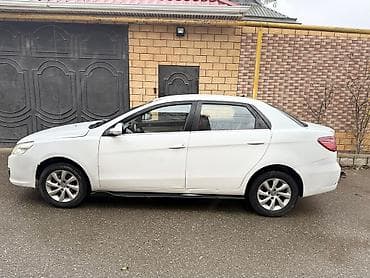 masin satisi kreditle: Dongfeng (DFM) S30, ağ rəngli sedan. Taksi buraxilisi var 3031 e qeder — 3