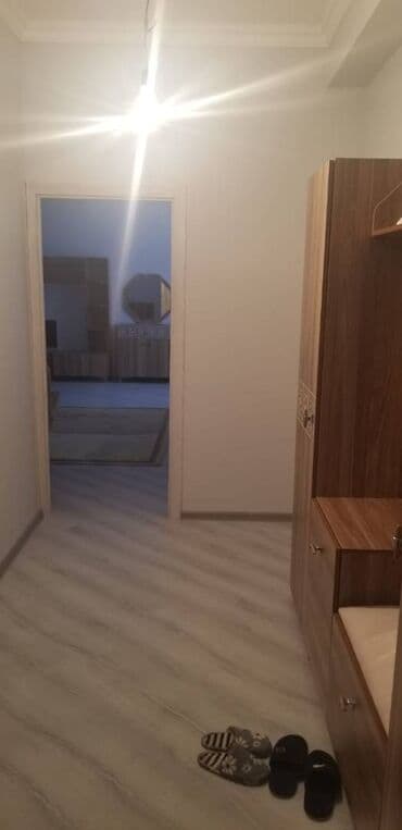 7 ci mikrorayon yeni tikili: Sumqayıtda bulvarda 8-mərtəbəli binanın, 7-ci mərtəbəsində, 100-kv — 4