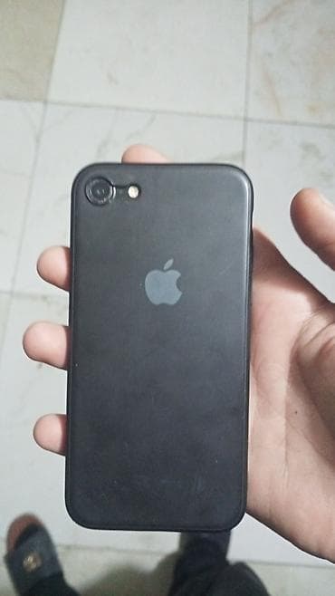 redmi not 7: IPhone 7, Qara, Barmaq izi — 1