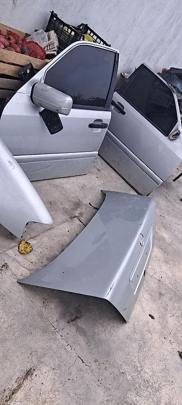 Yağlar və avtokimyəvi maddələr: Sol ön, Mercedes-Benz CEWKA, 2000 il, Ünvandan götürmə, Ödənişli çatdırılma, Rayonlara çatdırılma — 2