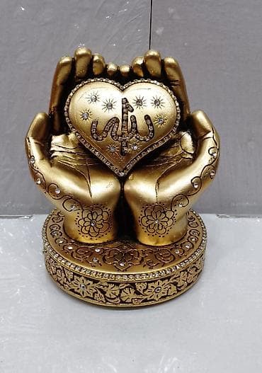 Ручки: Suvenirler keramika. qiymetler 50 manatdan baslayir. 75 manata — 1