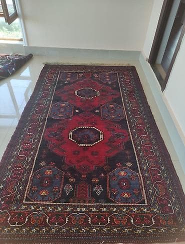 gul: 2 xalça da eyni ölçüdədi,2,5*1,8 metr.Xalçalar Qubadadı.Bakıya da — 2