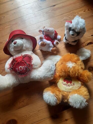 фетровые игрушки на елку: Mövzu: Yumşaq oyuncaqlar dəsti – 4 ədəd Məhsul təsviri: - Böyük ağ — 1