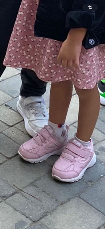 gence 29 nomreli mekteb: Uşaq ayaqqabıları — 1