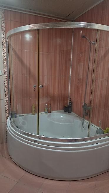 sam: Künc tipli duş-kabinalı vanna - Forma: yarımdairəvi künc quruluşu — 1