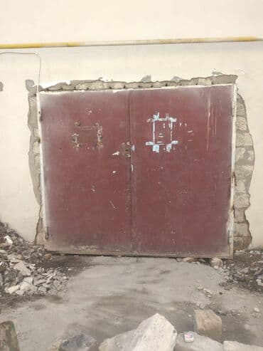 ikinci el darvaza: Darvaza satılır aqir metaldandir2.65 eni 2.30hundurluyu ünvan koroqlu — 5