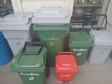 zibil qutusu: Müxtəlif ölçülərdə və rənglərdə Goodbin zibil qutuları. Bu zibil — 3