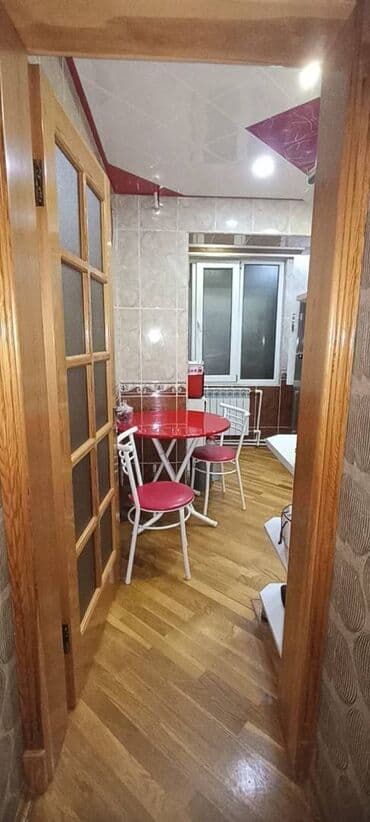 aylıq kirayə ev: Suraxanı rayonu,Qaracuxurda massallah marketin yanında,9 — 11