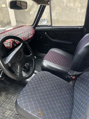 avto verirəm: Model: VAZ 2106 sedan Kuzov: 4 qapılı, ağ rəng Yanacaq: Benzin — 6