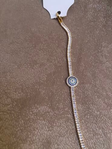 merkezi univermaq qizil: Bilərzik, 3 g, Pulsuz çatdırılma — 3