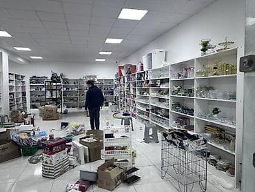 astarada: Ramana qəsəbəsi Sosial binaların düz yanında yol kənarı 130kv-lıq — 5