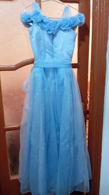 Uşaq geyimi və ayaqqabıları: Mavi rəngli, parıltılı tüllə işlənmiş qız uşağı üçün ziyafət/podium — 3