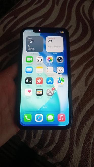 ayfon telefon: IPhone 11 — 6