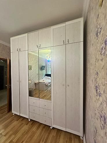 işlənmiş krafatlar: 💫 Dolab *qiymət 240 azn* Ölçü 2,20 x 2,65 x 55 Ünvan 3mkr darisə — 1