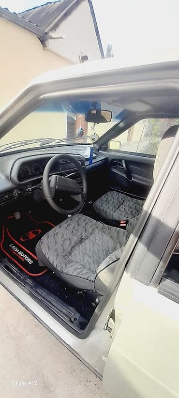 lada 010: VAZ (LADA) Samara: 1.6 l | 2004 il 39000 km Sedan — 3