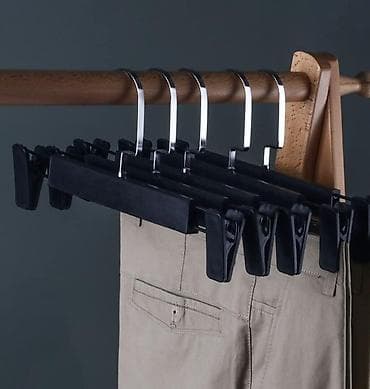 paltar asılan: 1 ədədi 1Azn.İstenilen say qədər elde edə bilərsiniz.Cox az istifadə — 2