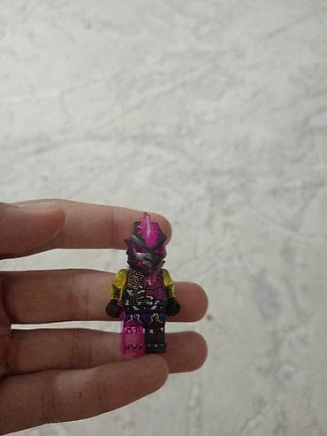 barmaq oyuncaq: LEGO minifiqur – fantastik döyüşçi/monstr obrazı original - — 2