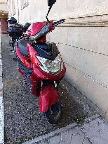 bmv maşın: Skuter – şəhər içi rahat və qənaətcil nəqliyyat vasitəsi - Korpus — 4