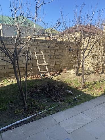 qaxda satilan evler: Binəqədi qəs. 3 otaqlı, 100 kv. m, Orta təmir — 3