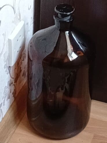 Qedimi spirt qabı. 5 Litirlik