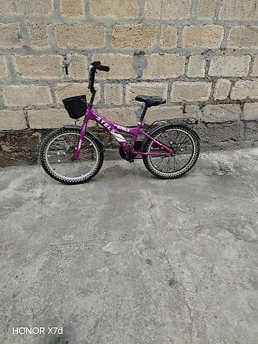 Uşaq velosipedi – STELS, 20" təkər ölçüsü Xüsusiyyətlər: - Çərçivə