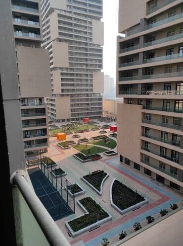 xacmazda tecili satilan evler: 2 otaqlı, Yeni tikili, m. İnşaatçılar, 110 kv. m — 1