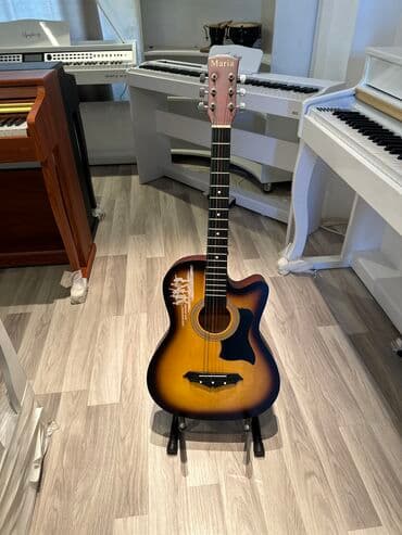 Maria akustik gitara