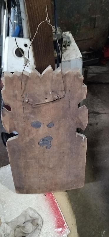 Digər ev dekoru: Taxta divar maskası – əl oyma - Material: bərk ağac ölçüləri 41x24sm — 2