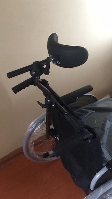 tibbi canta: Manual təkərli arabə – baş dayaqlı, premium səviyyəli model Məhsul — 3