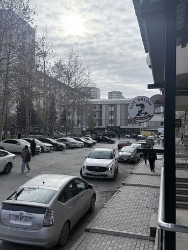 bakı kiraye evler: Xirdalan yol qiragi ana bala parkinin yaninda bina alti 40 kv obyekt — 2