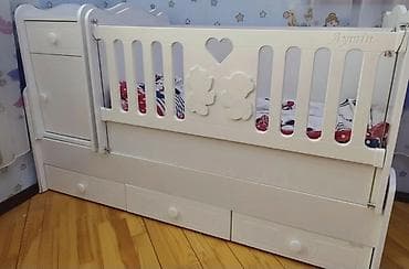 Oğlan və qız üçün, Beşik