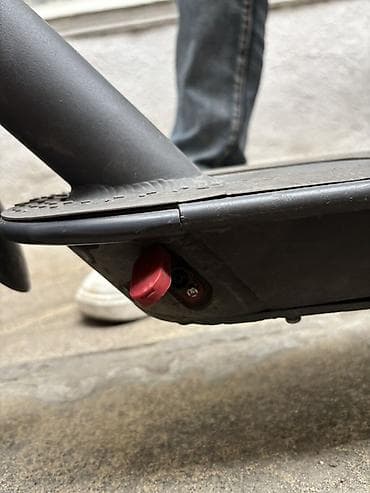 Elektrik skuter - Şəhər daxili sürüş üçün kompakt elektrik skuter - — 4