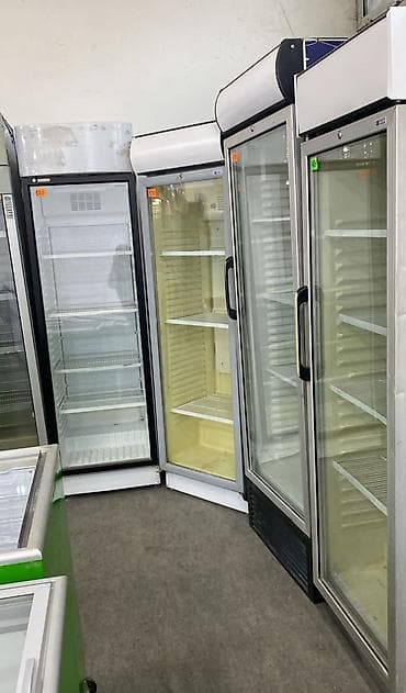 Mağaza və ictimai iaşə obyektləri üçün vitrin tipli soyuducu şkaflar