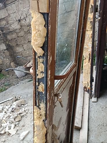 gence ev qapilari: Plastik (PVC) qapı – ağac teksturası (palıd rəngi) - Material: PVC — 2