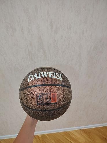 Toplar: DAIWEISI basketbol topu - Brend: DAIWEISI - Üzərində “VEBSA TACK” — 1