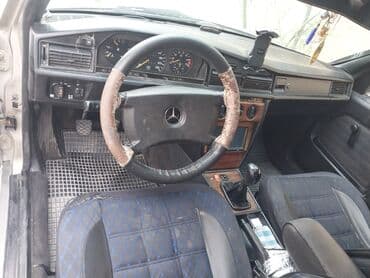 retro avtomobil satışı: Mercedes-Benz sedan, qızılı/rəngli kuzov, 4 qapı, qabaqdan ulduz — 4