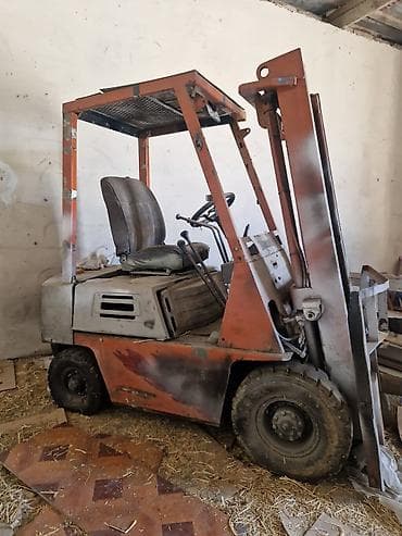 avtocar: Yükgötürən (forklift) Avtocar 1.5 tonluq. 3 silindir Toyota matoru. - — 2