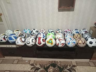 futbol corabları: Məhsul: Futbol və voleybol topları kolleksiyası. Topdan satış — 2
