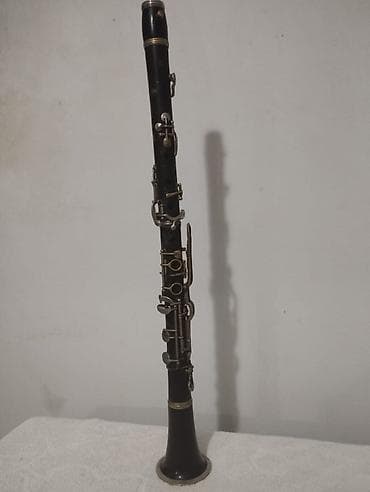 Klarinet – A 4 açqi - Material: ebonit/kompozit gövdə, metaldan